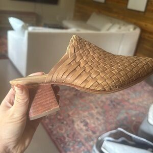 EUC Nisolo braided leather mules